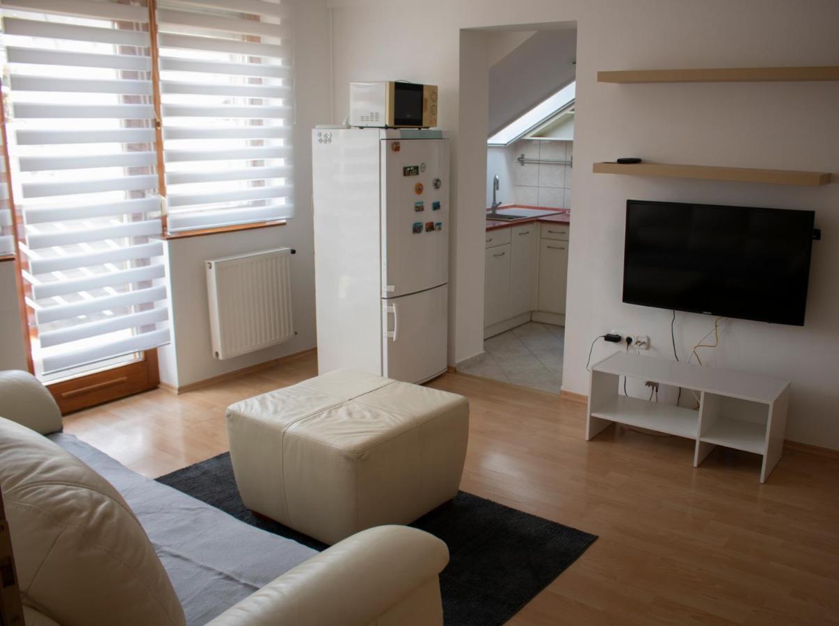 Csalogany Apartman Lägenhet Szekszárd Exteriör bild