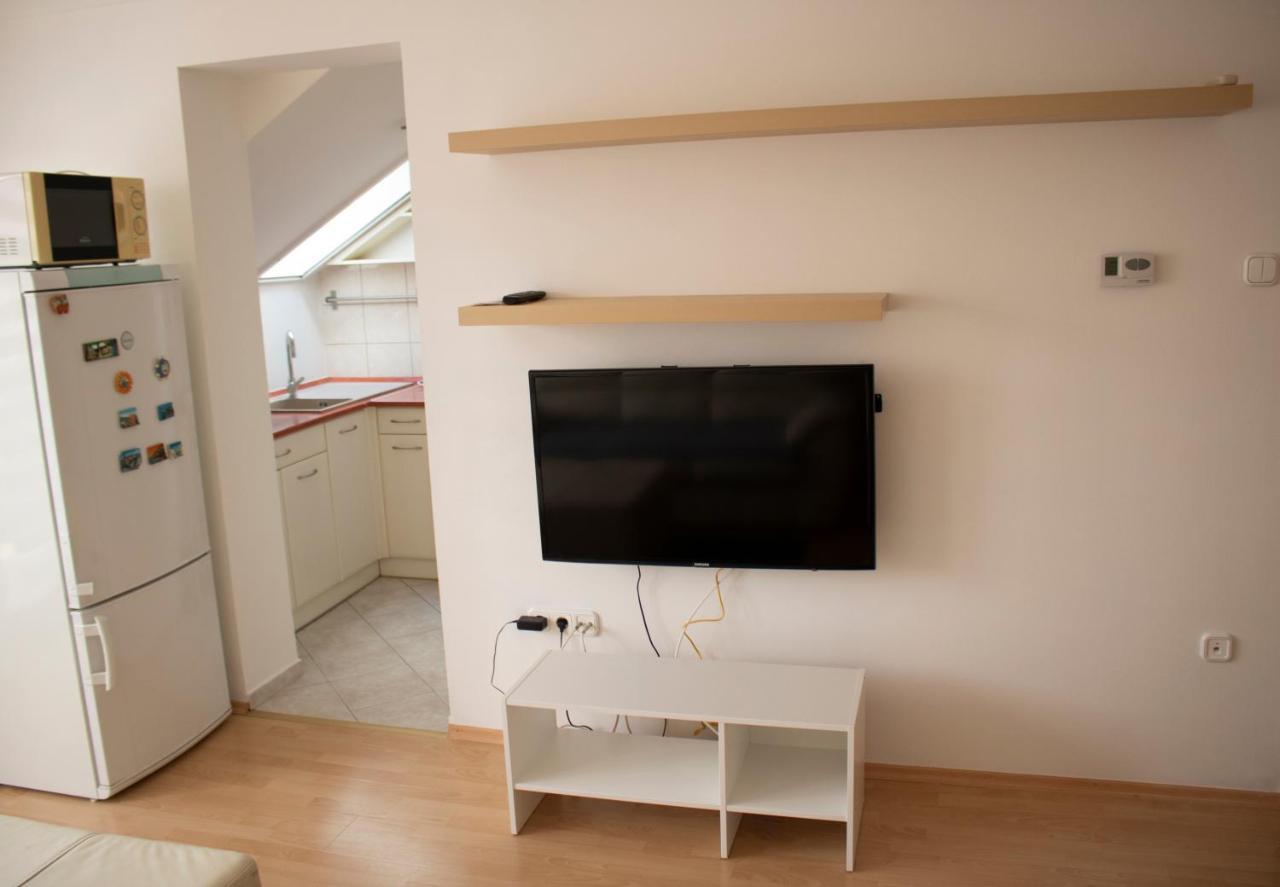 Csalogany Apartman Lägenhet Szekszárd Exteriör bild