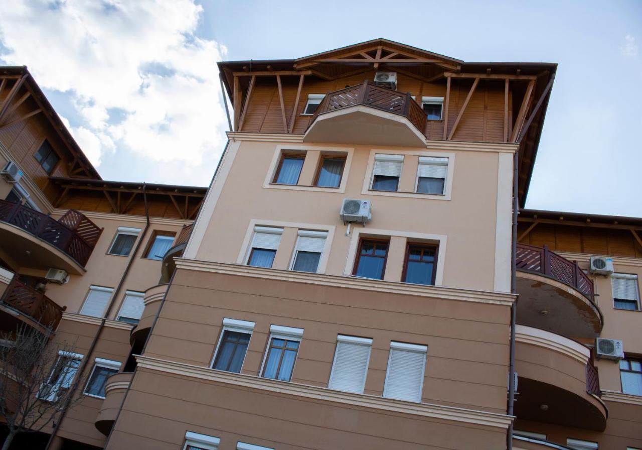 Csalogany Apartman Lägenhet Szekszárd Exteriör bild