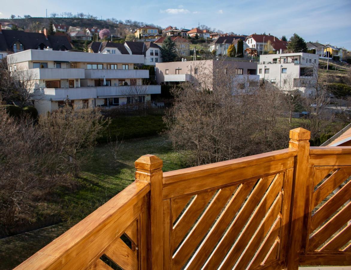 Csalogany Apartman Lägenhet Szekszárd Exteriör bild